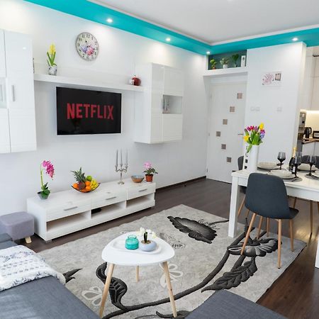 Luxury 2 Bedroom Apartment In Central Varna Ngoại thất bức ảnh